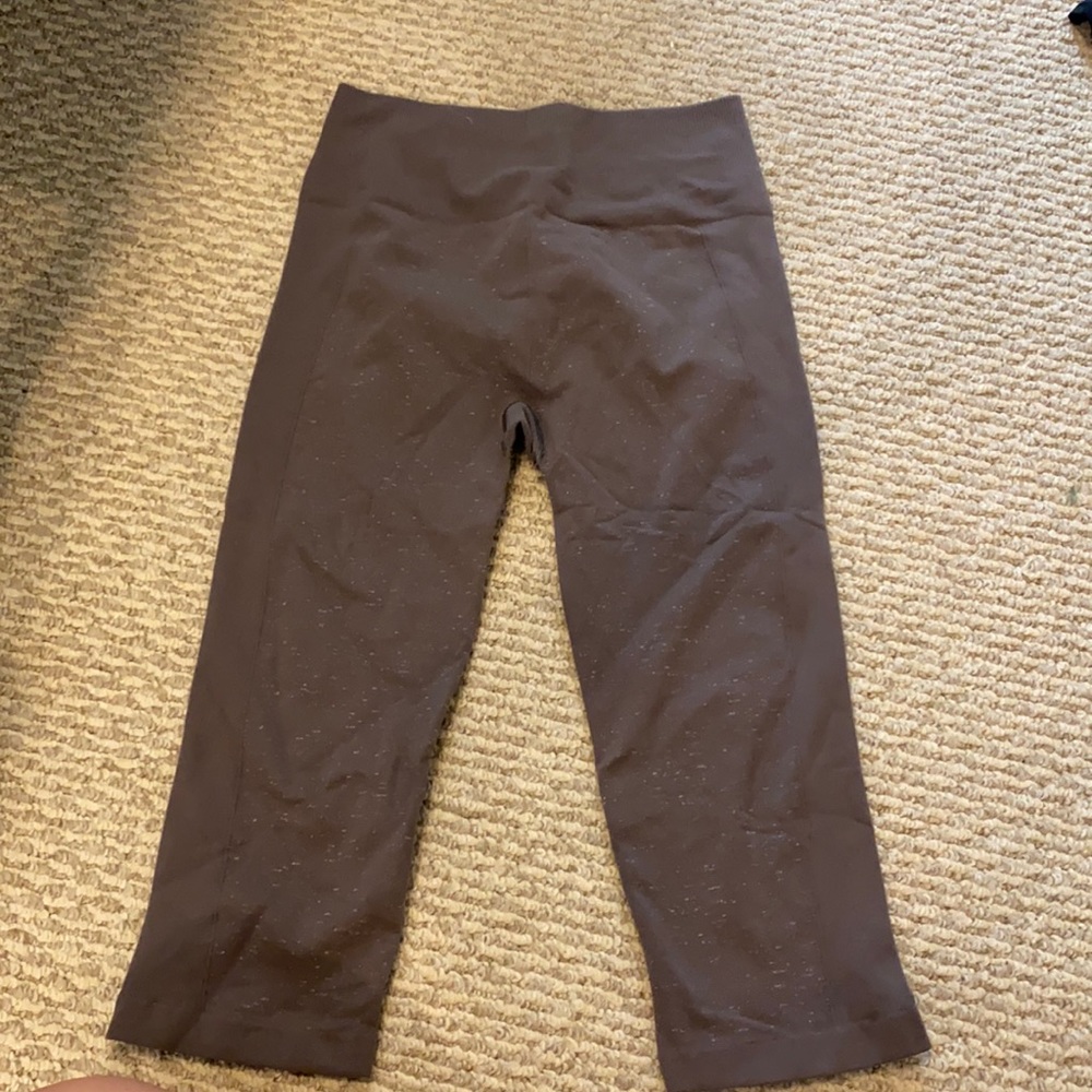 lululemon cropped leggings